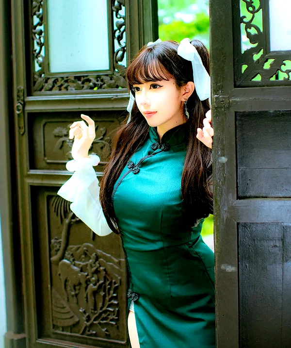 muze instagram image archive image