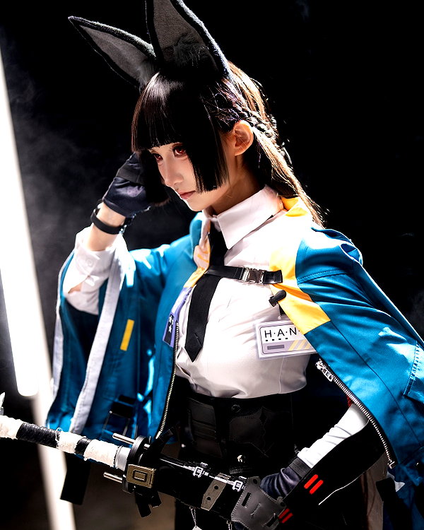 miee_cos instagram image archive image