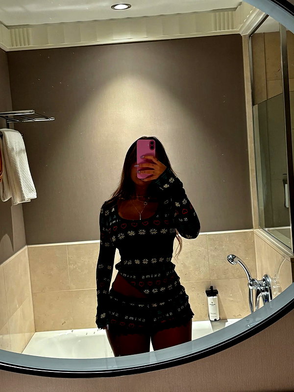 gabimfmoura instagram image archive image