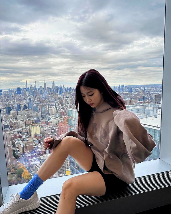 zuhazana instagram image archive image