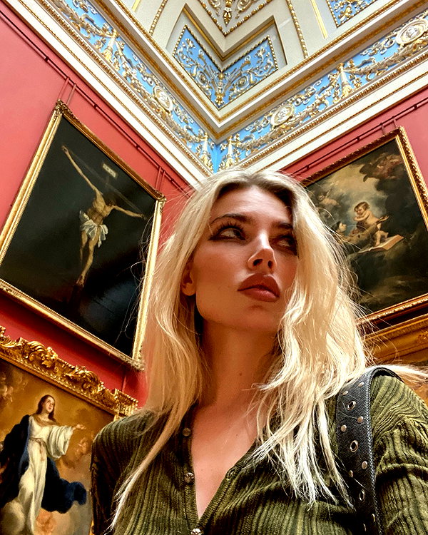 anya4everr instagram image archive image
