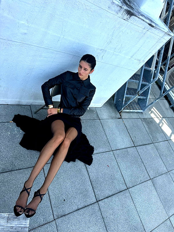 reneeebeller instagram image archive image