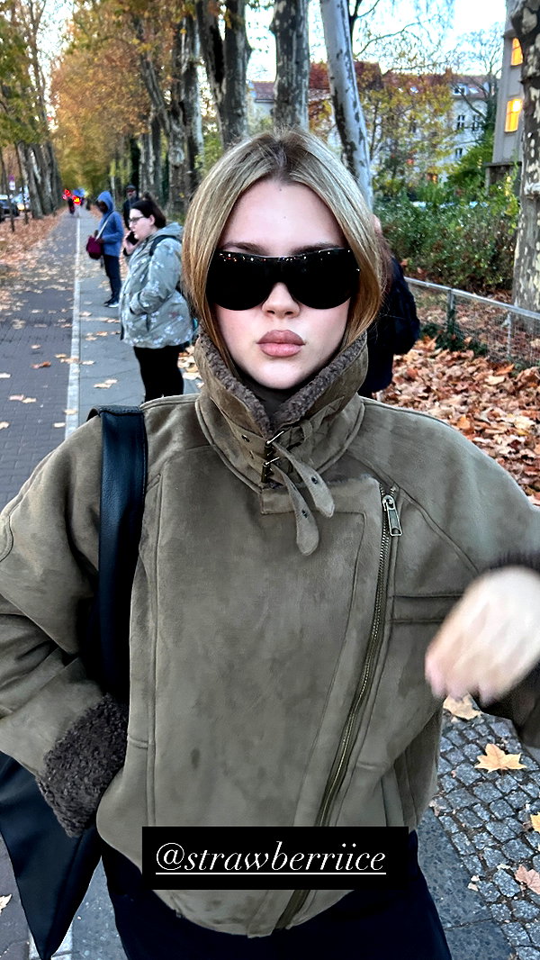 karolinaawasik archive image