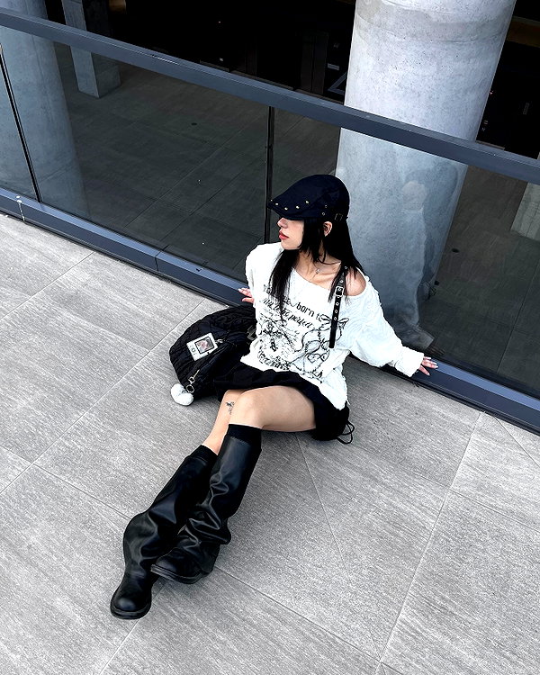 connie.01j instagram image archive image