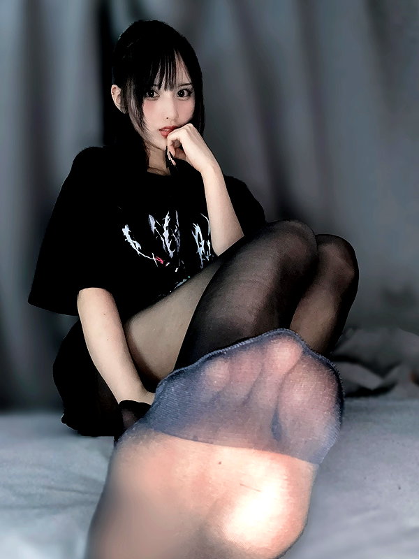 yamikumo_leisa instagram image archive image