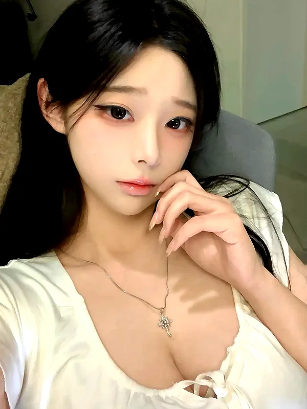 yingyinng_ instagram image archive image
