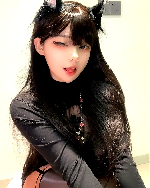 yingyinng_ instagram image archive image
