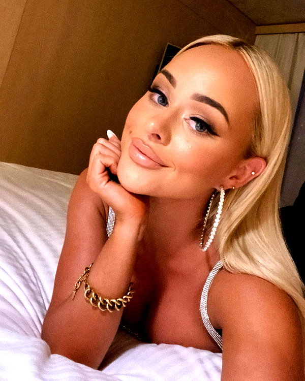 allieauton instagram image archive image