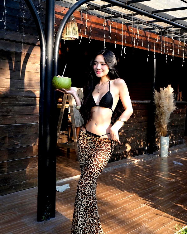 lyhythuedoxinh instagram image archive image