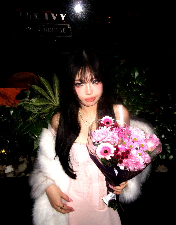 joycee.e instagram image archive image