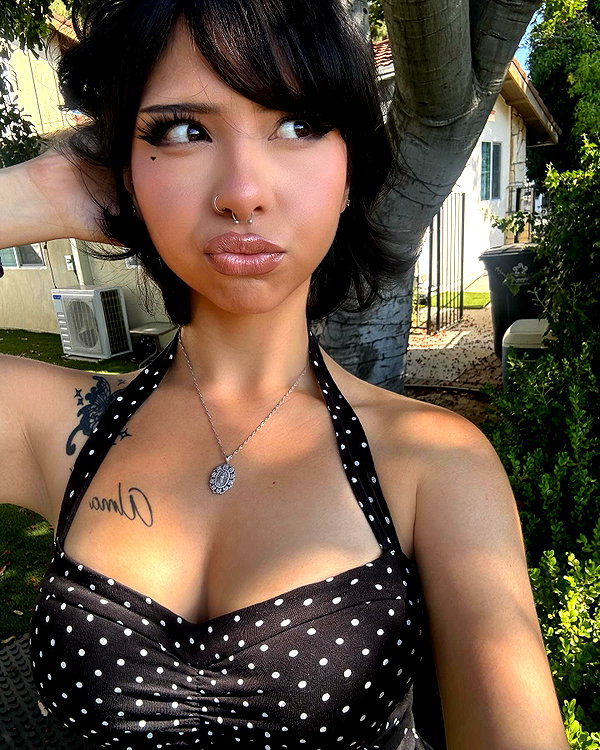 shay.la__ instagram image archive image