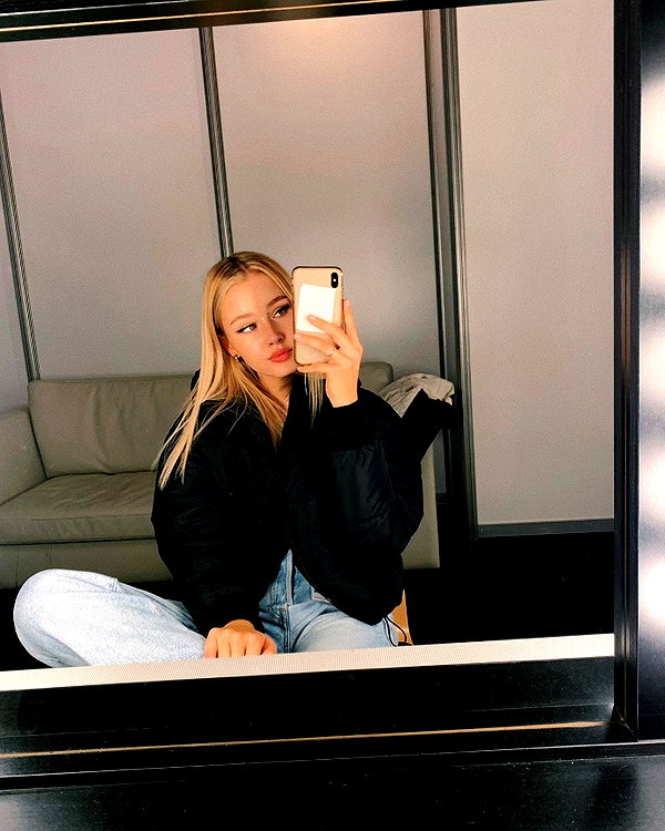 lilih instagram image archive image