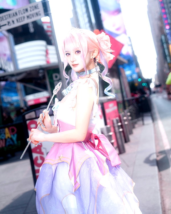miee_cos instagram image archive image