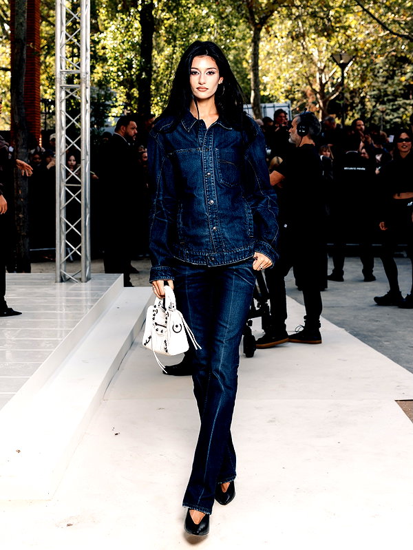 reneeebeller instagram image archive image