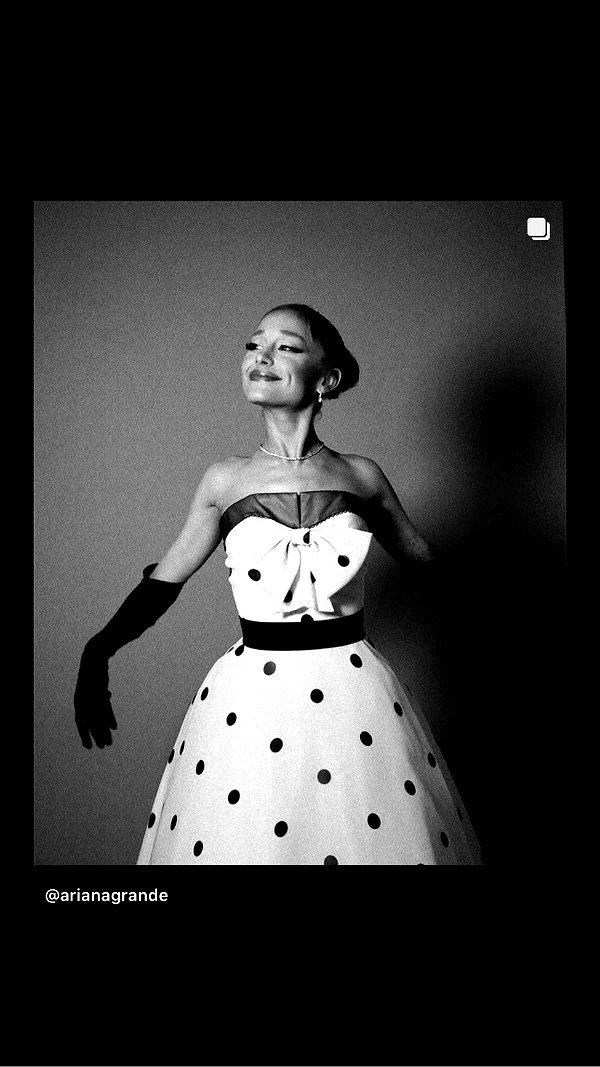 arianagrande instagram image archive image