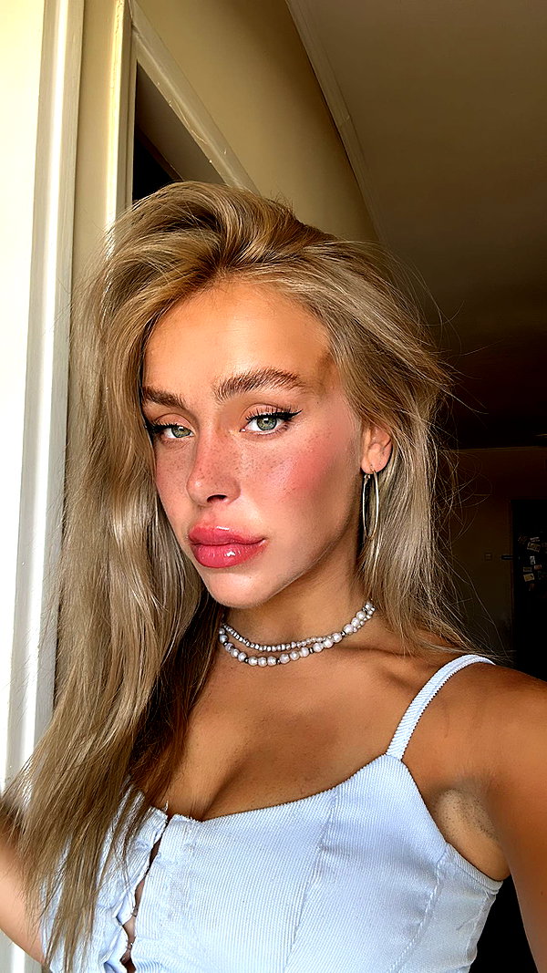 milena_cher1 instagram image archive image