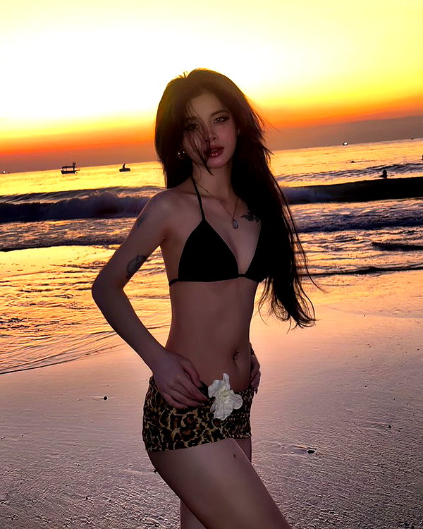 lyhythuedoxinh instagram image archive image