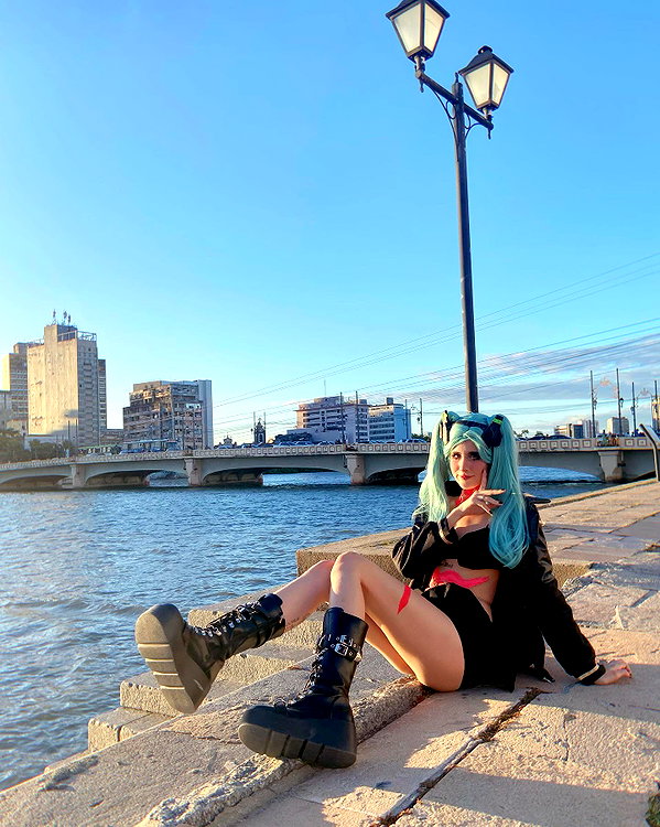 jadelaverne instagram image archive image