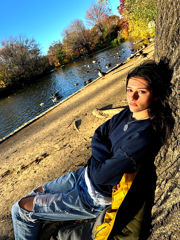 reneeebeller instagram image archive image
