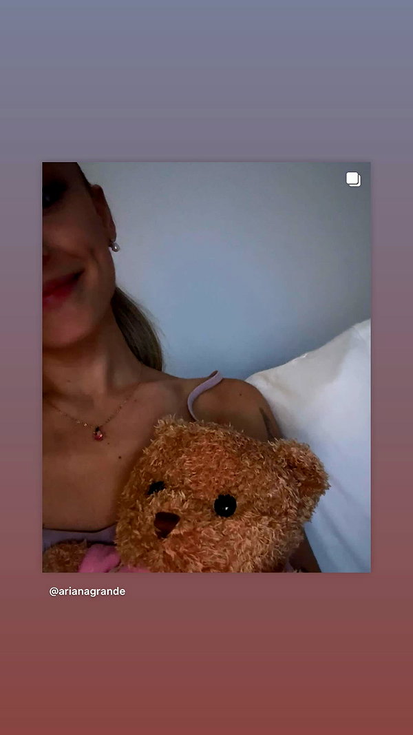 arianagrande instagram image archive image