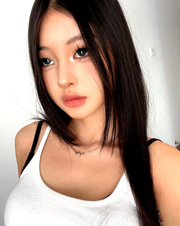 ll.lu1s instagram image archive image