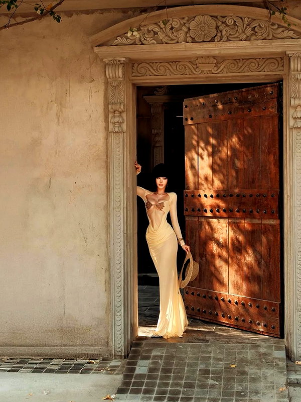 lyhythuedoxinh instagram image archive image