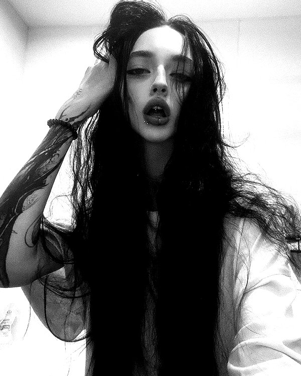kriskaik instagram image archive image