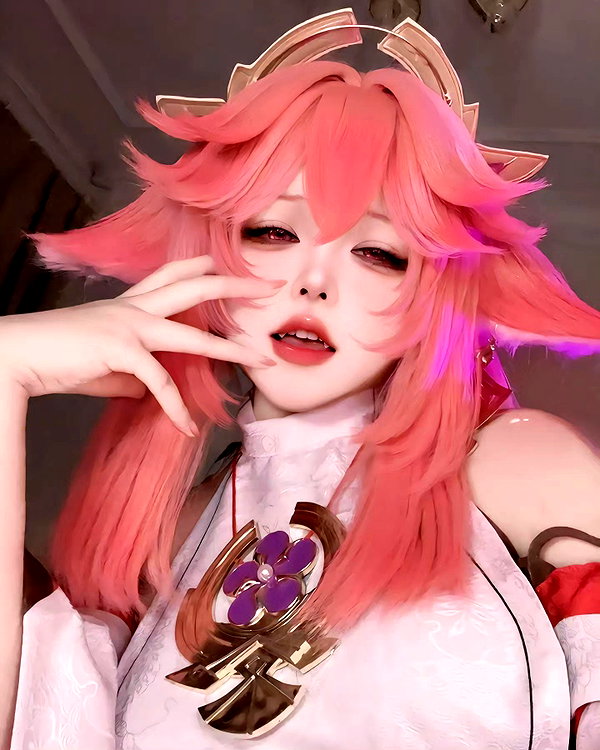gallery_cosplayer instagram image archive image