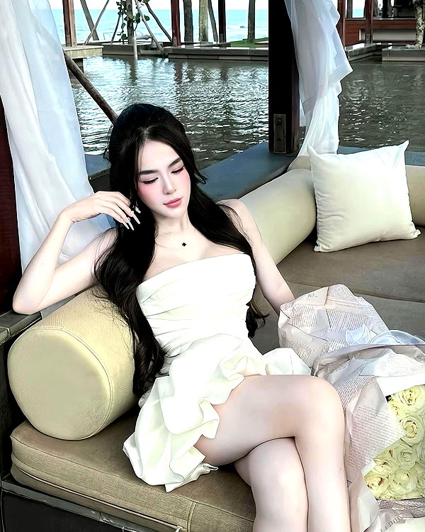 lyhythuedoxinh instagram image archive image