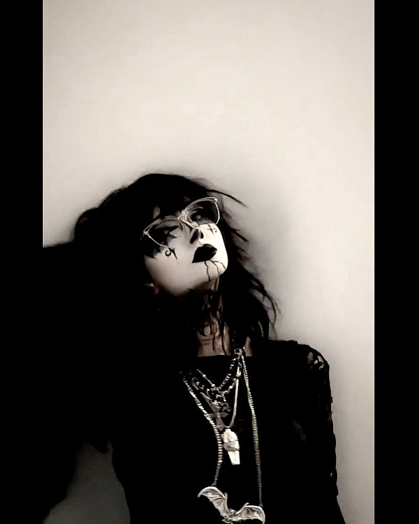 darkblueyoshii instagram image archive image