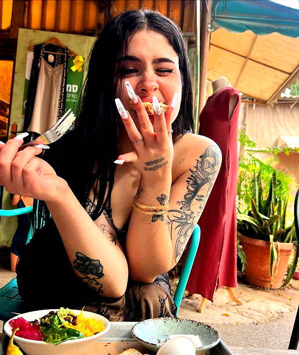 evasela__ instagram image archive image