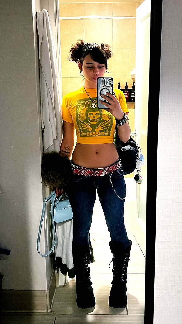 Archived image from @breesghost on Instagram
