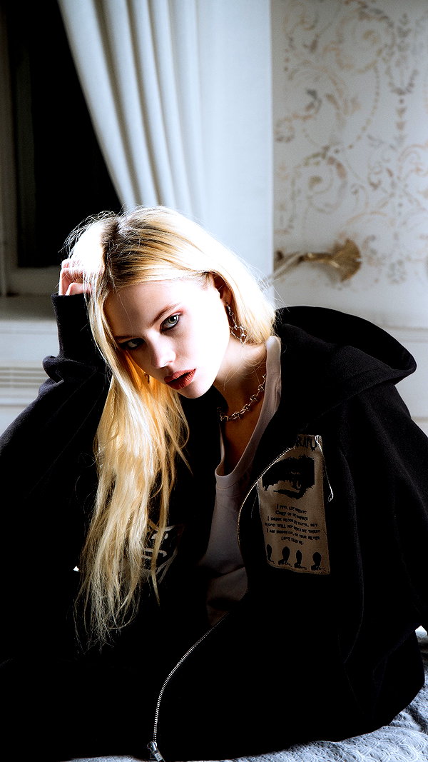 alisen.mari archive image
