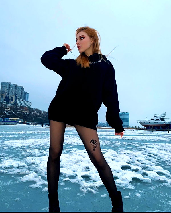 vik4au instagram image archive image