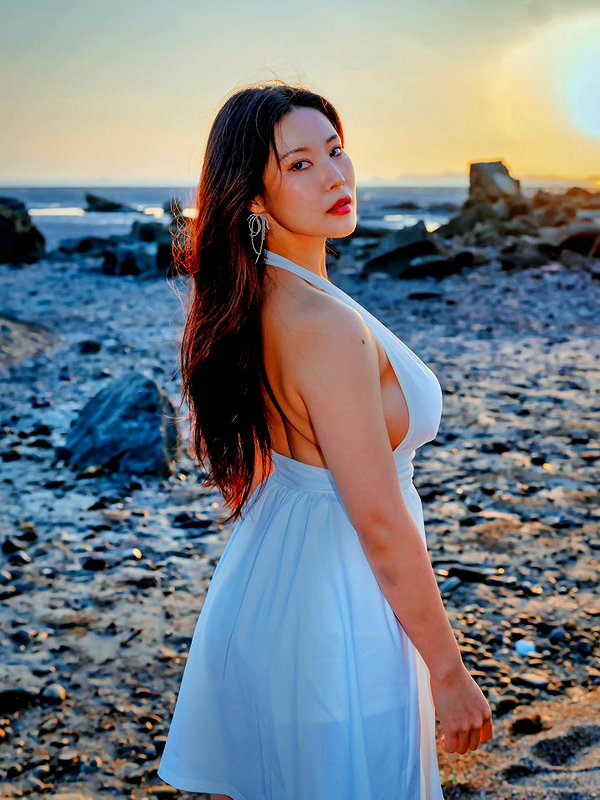 norajoy_official instagram image archive image