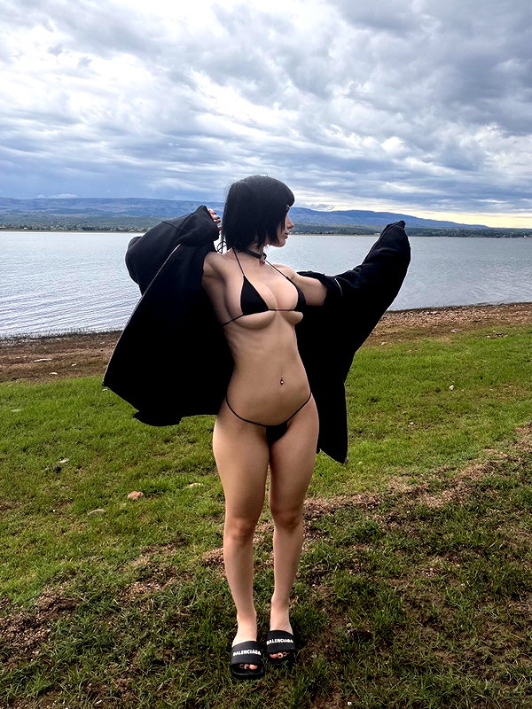 nicoleponyxo instagram image archive image