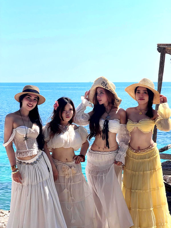 lyhythuedoxinh instagram image archive image