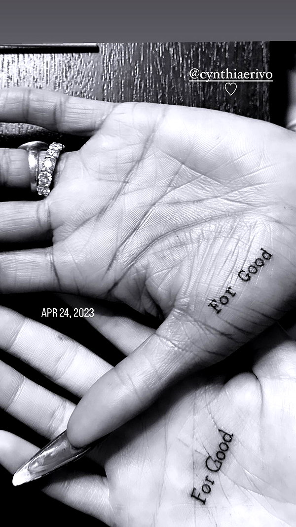 arianagrande instagram image archive image