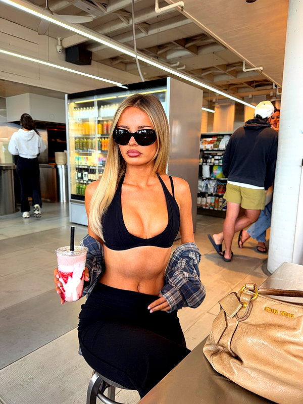 brontesheppeard instagram image archive image