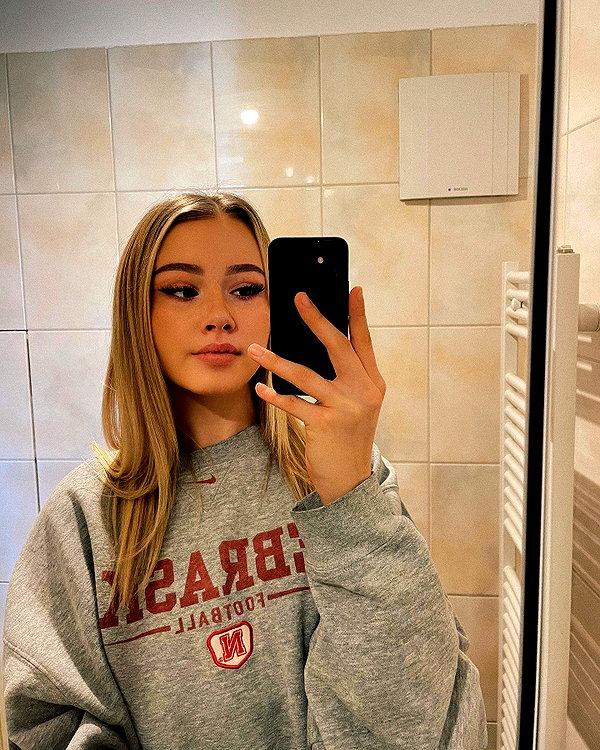 lilih instagram image archive image
