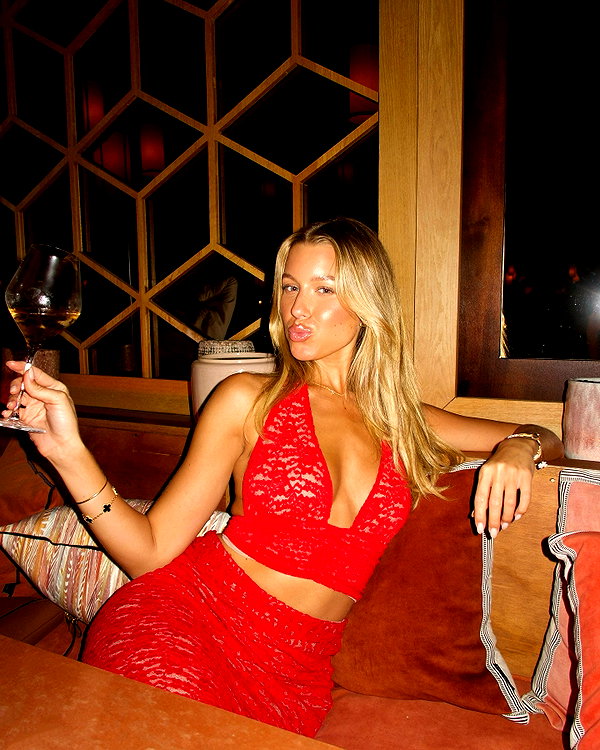 sophiebatzloff instagram image archive image