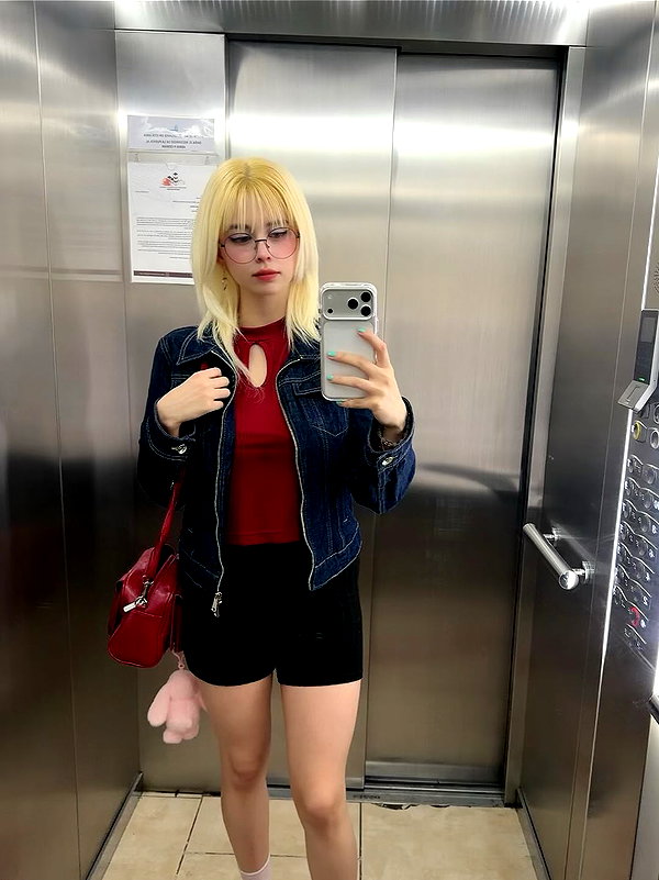 luly1980s instagram image archive image