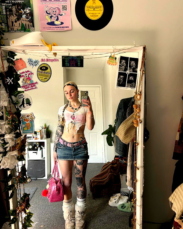 charley.chambers instagram image archive image