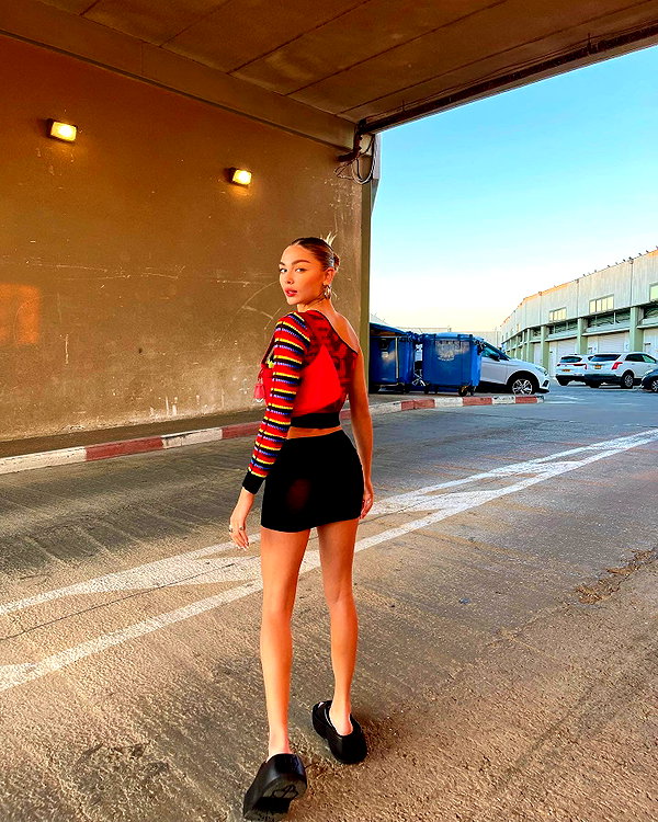 maya.keyy instagram image archive image