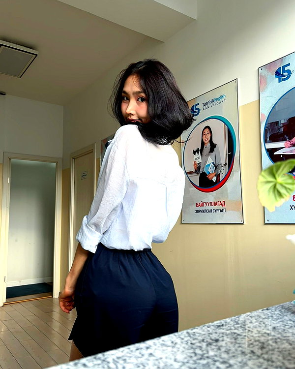 indra0102_ instagram image archive image