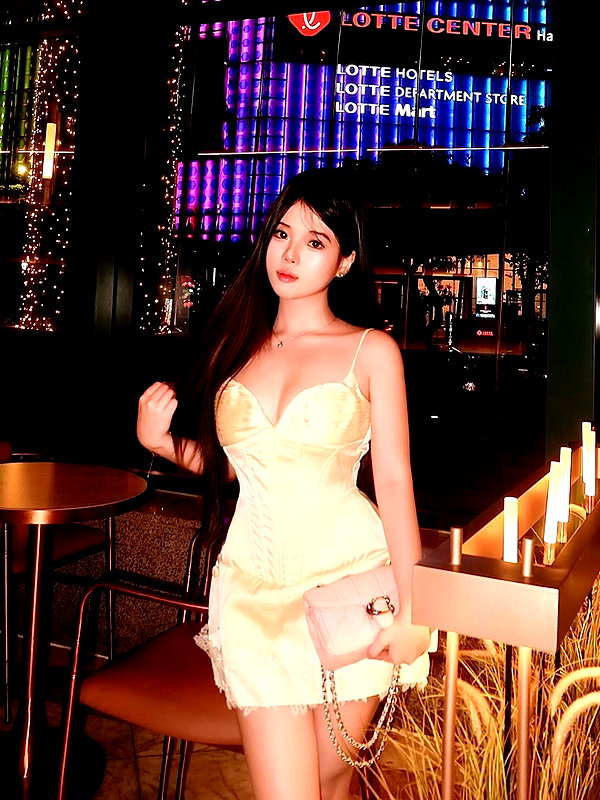 lyhythuedoxinh instagram image archive image