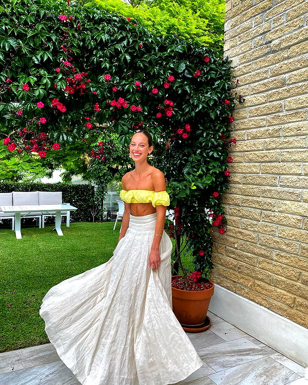 olivia.mathers instagram image archive image