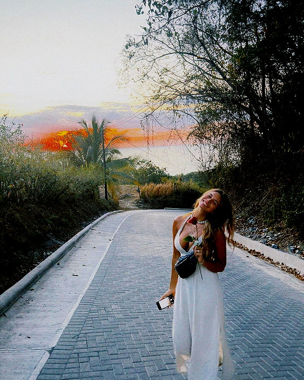 pia__kim instagram image archive image