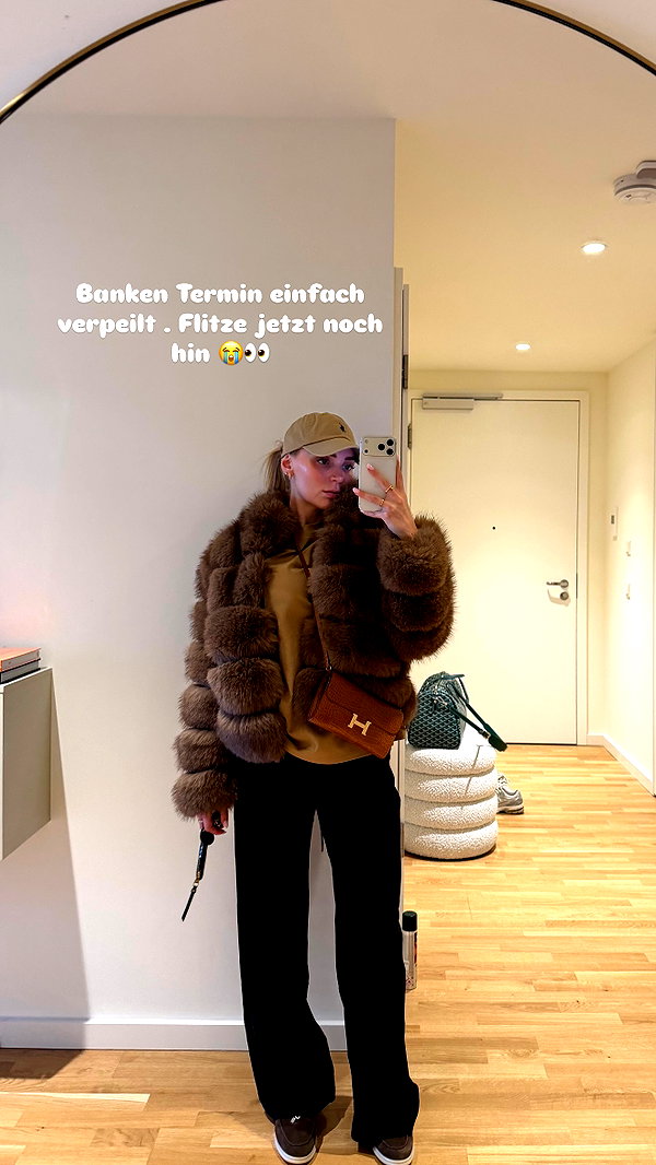 alexis.blond instagram image archive image