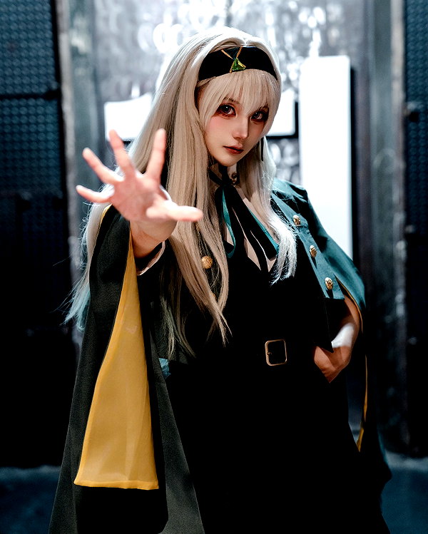 miee_cos instagram image archive image